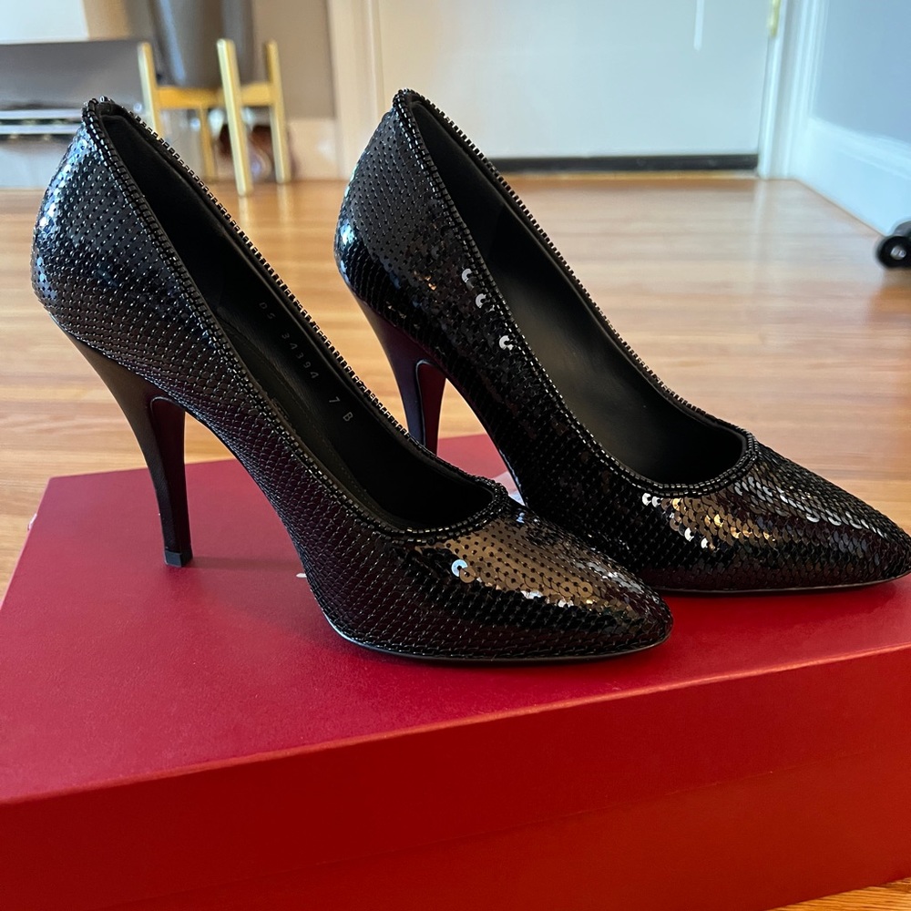 BRAND NEW SALVATORE FERRAGAMO JUDY NERO LAMB HEEL